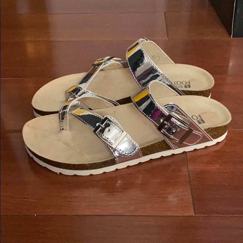 WHITE MOUNTAIN Silver Metallic Sandal